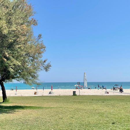 Punto Di Osservazione Lido di Fermo Εξωτερικό φωτογραφία