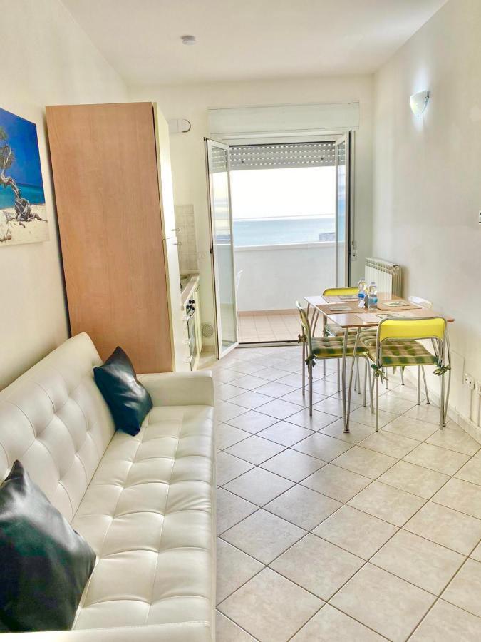 Punto Di Osservazione Lido di Fermo Εξωτερικό φωτογραφία